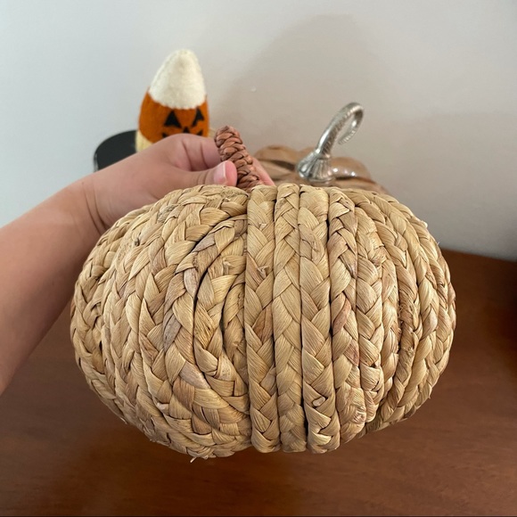 NEWThreshold Rattan Pumkin decor Woven Target - Picture 3 of 9